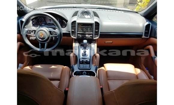 Buy Import Porsche Cayenne White Car in Import - Dubai in Abhasia Buy Import Porsche Cayenne White Car in Import - Dubai in Abhasia